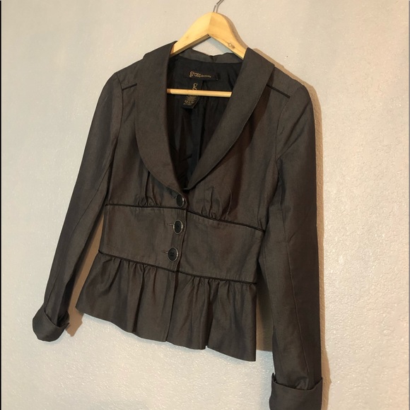 Beautiful women’s jacket! - Picture 2 of 8